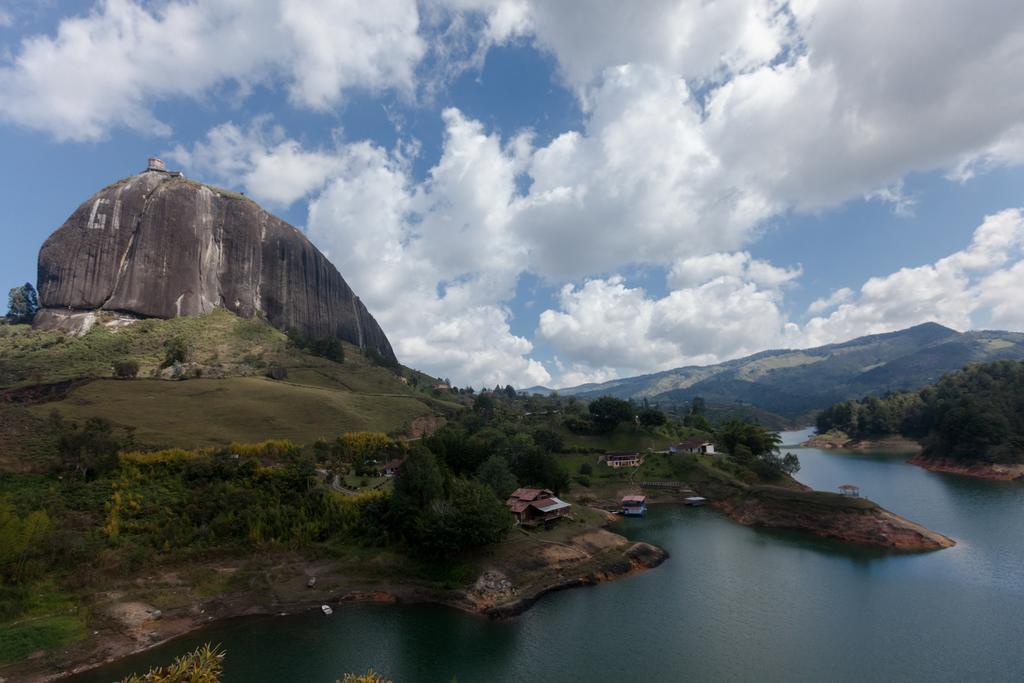 Casa Galeria Guatape Villa Exteriör bild