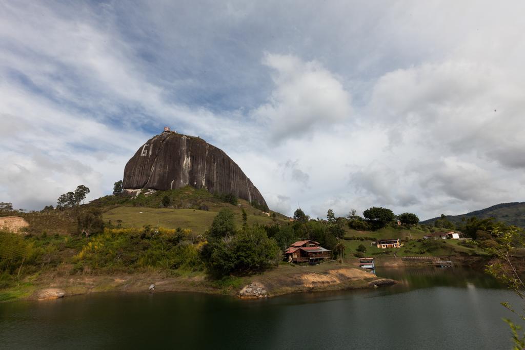 Casa Galeria Guatape Villa Exteriör bild